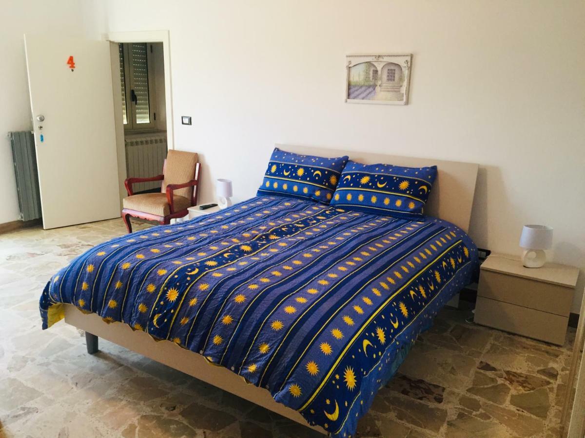 La Bella Di Lamezia Bed & Breakfast ลาเมเซ แตร์เม ภายนอก รูปภาพ