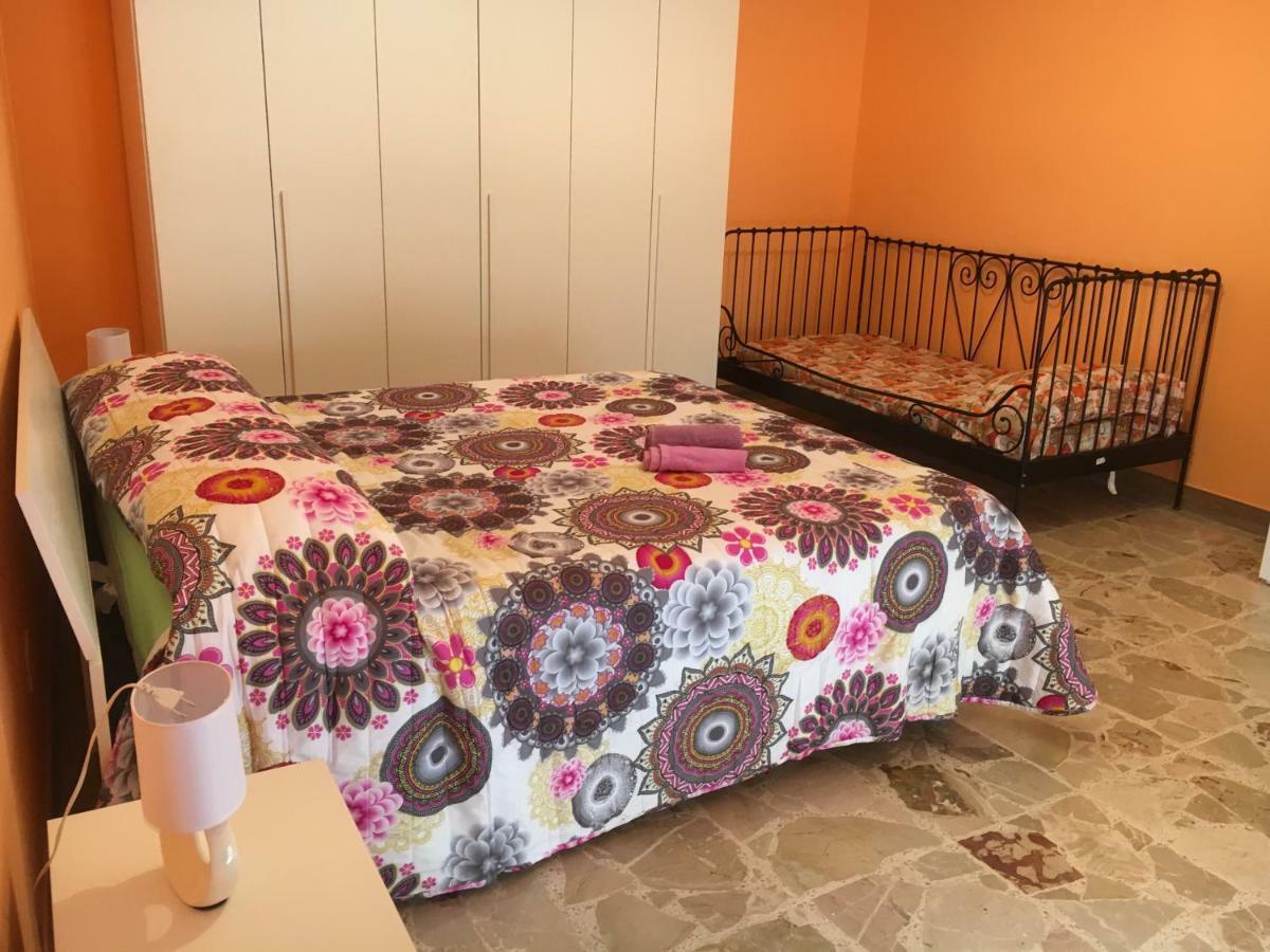 La Bella Di Lamezia Bed & Breakfast ลาเมเซ แตร์เม ภายนอก รูปภาพ